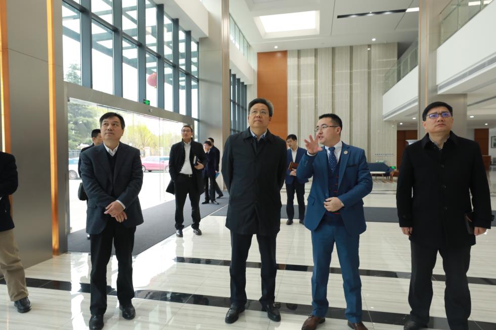 蘇州高新區(qū)黨工委書記、區(qū)長吳新明書記、王牟、黃鋒主任一行調(diào)研通錦